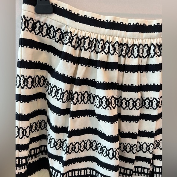 Club Monaco Skirt - Picture 5 of 16